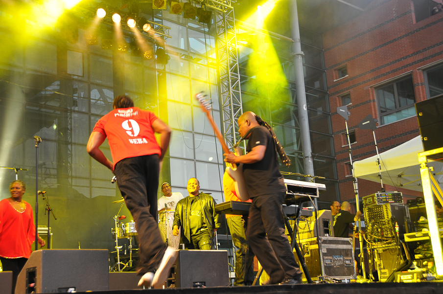 Fete de la Musique Evry 2009 - Kassav 389.jpg